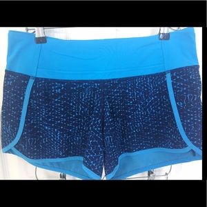 Lululemon Speed shorts Sz 6